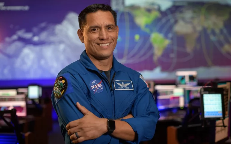 ‘Us Salvadorans Feel Identified’ History-Making Astronaut Frank Rubio Impacts the Hispanic Community