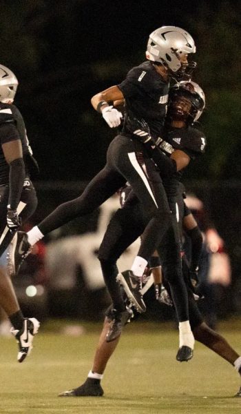85899642007-082925-football-paramus-st-peters-50